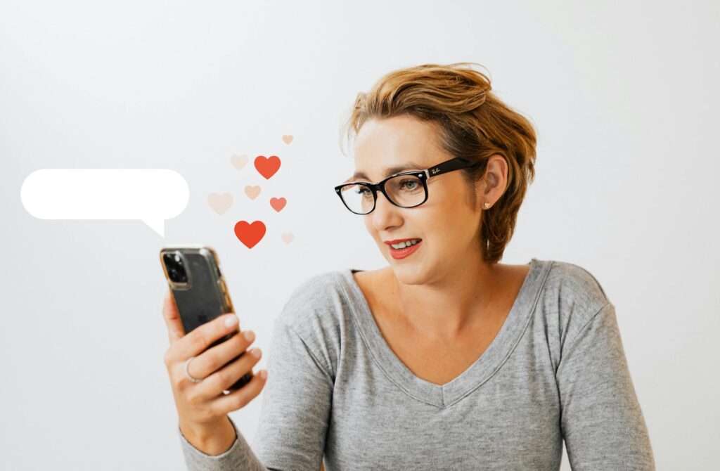 8 Ways to Improve Your Long-Distance Relationship, Ways to Improve Your Long-Distance Relationship, Improve Your Long-Distance Relationship, girl chatting with lover,